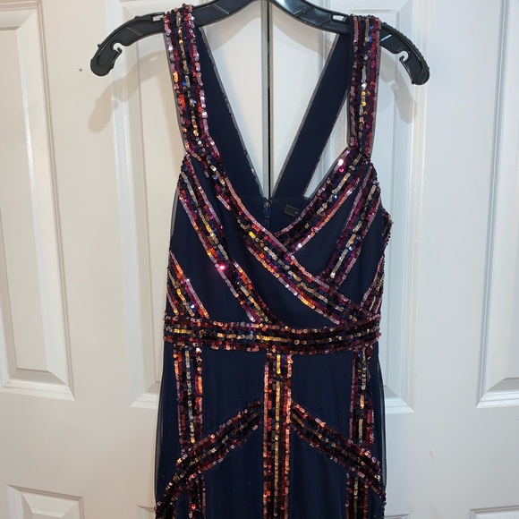 ELEGANT DRESS - Picture 6 of 8